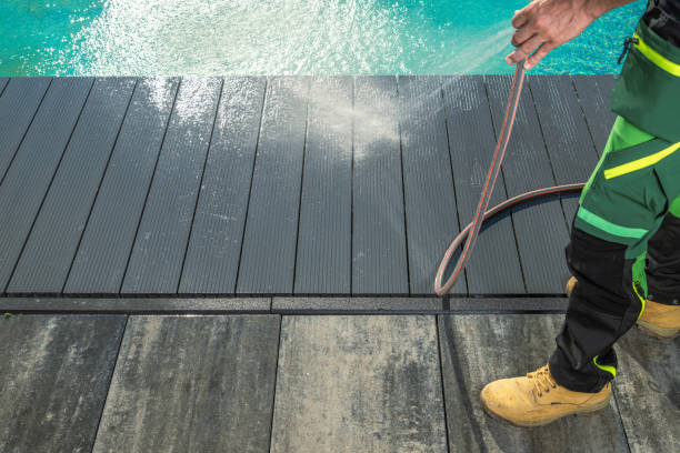 Garage Pressure Washing in Ludington, MI